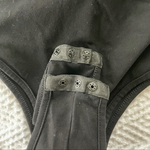 Black Floral Accent Body - Picture 8 of 8